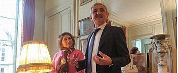 TV Locale Paris - Aslan ISMAILOV, ancien Président du tribunal de Stravropol sous Mikhaïl GORBATCHEV, présente son livre sur le massacre de Soumgaït.